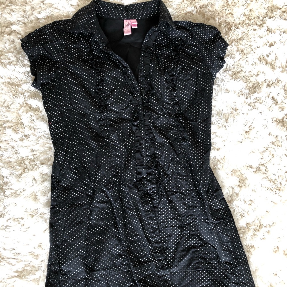 Women’s shirt